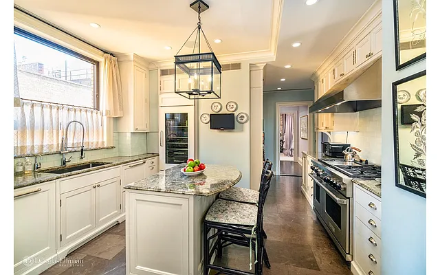 Sold by Douglas Elliman | media 15