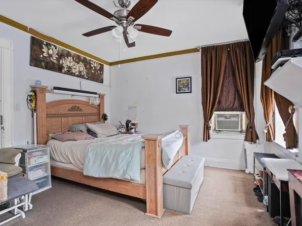 60-46 Putnam Avenue image 21 of 47