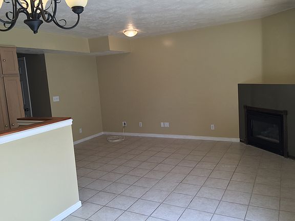4th image of 3231 W Brynwood Pine Bay #B