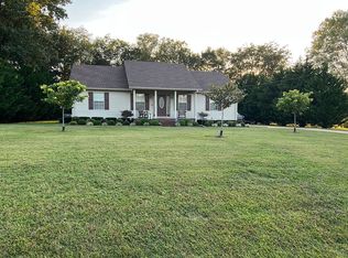 1903 Hunters Run Dr, Lewisburg, TN 37091