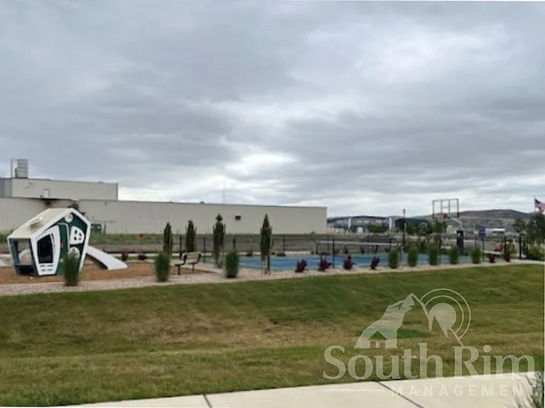 642 W Frost St #1 — Photo 9
