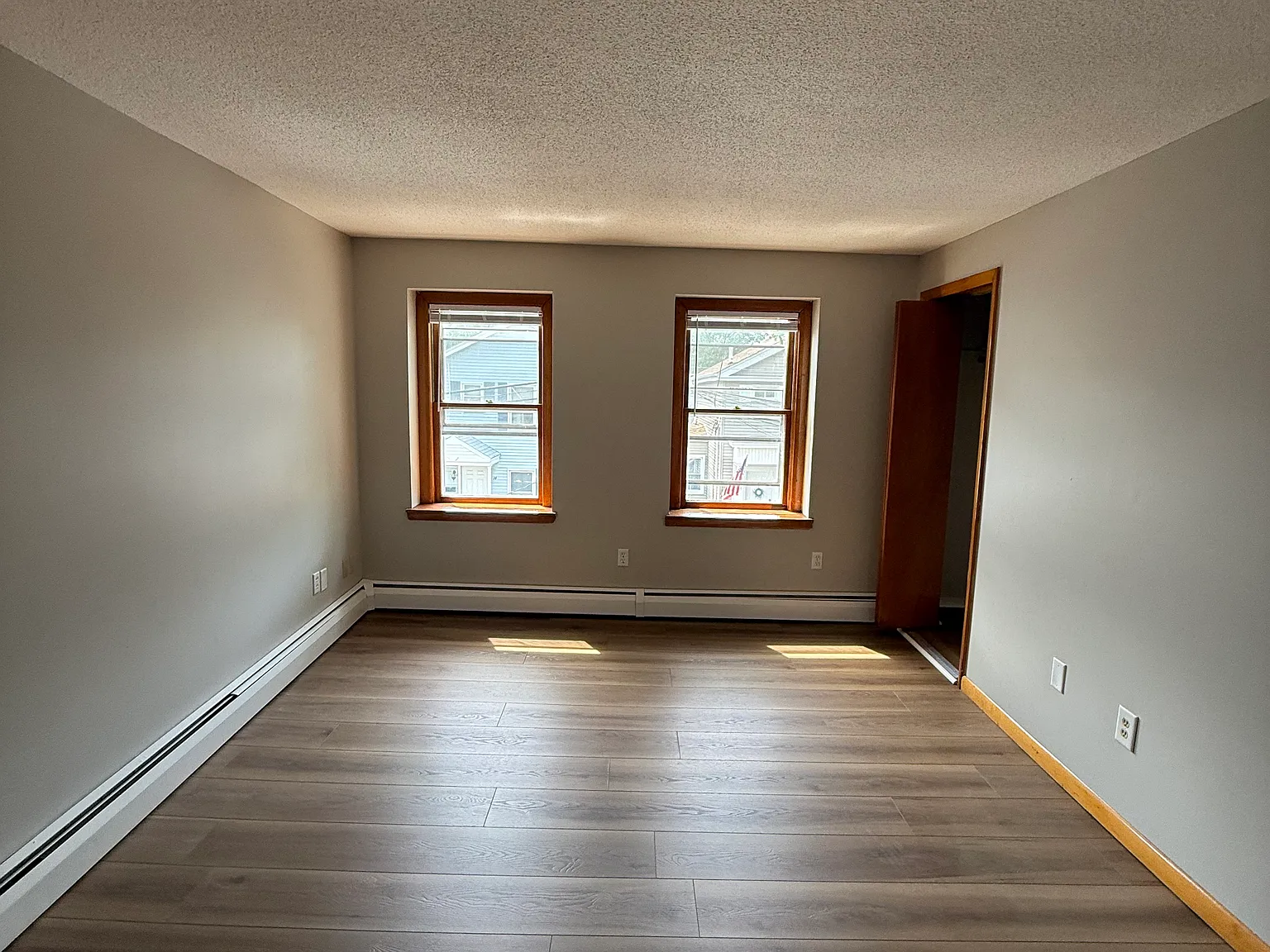 17 Brown St — Photo 2