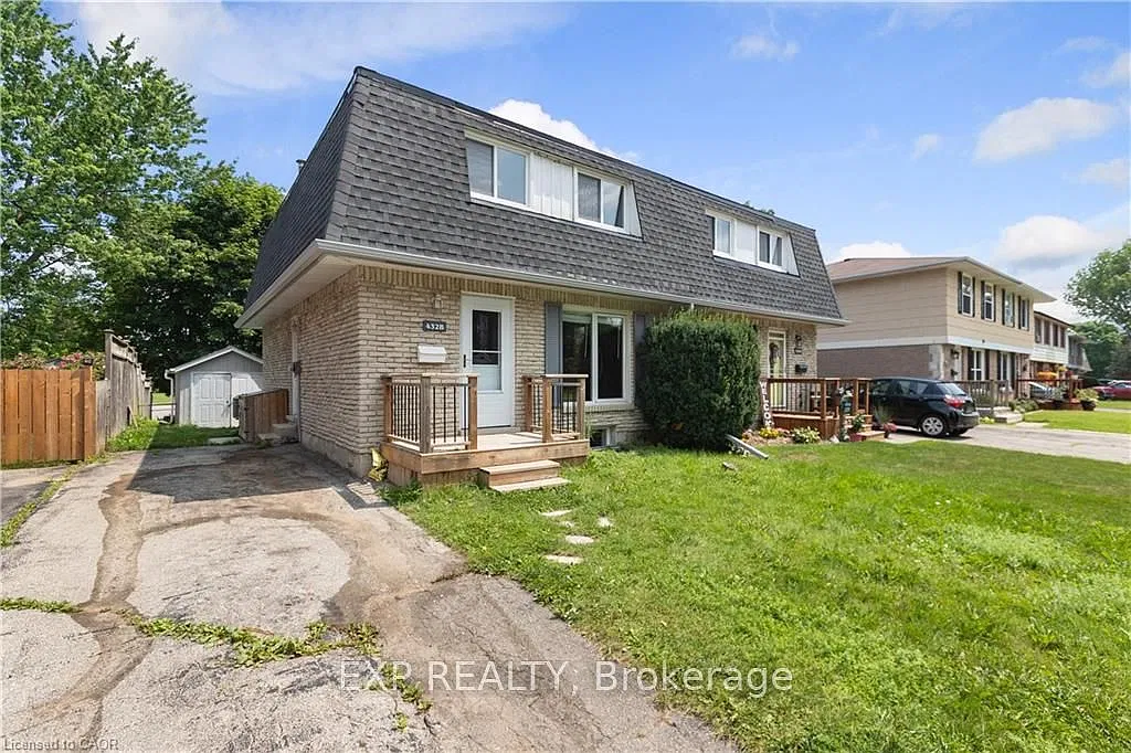 4 bed, $2,600 — Photo 1