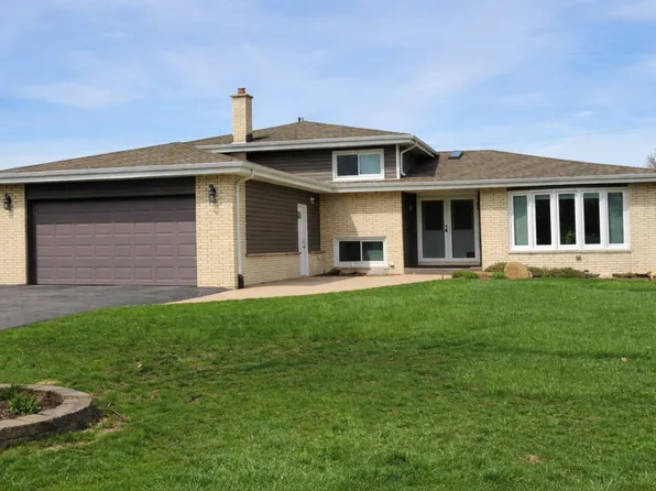 6124 W 123rd St, Palos Heights, IL 60463