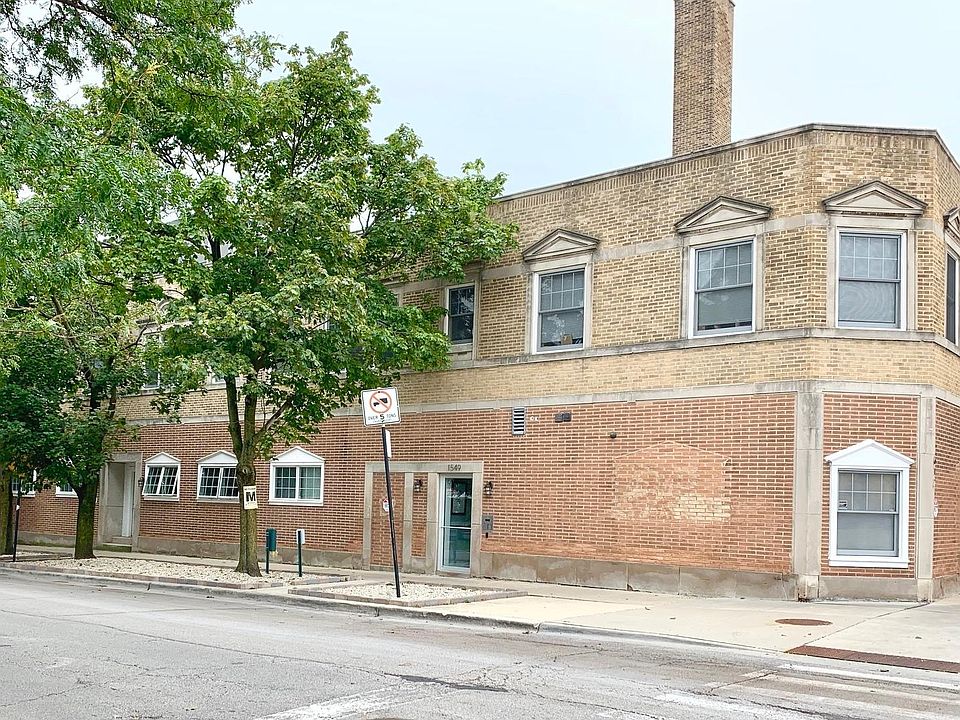 1st image of 6125 N Clark St #201