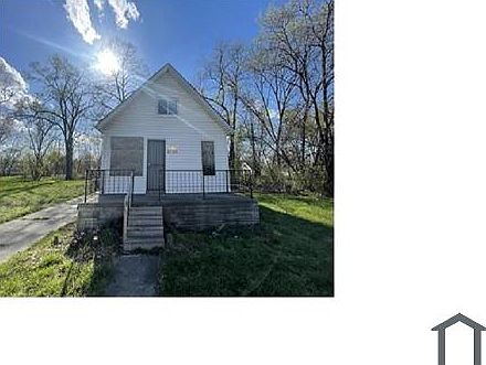 1st image of 12115 Woodmont Ave #1