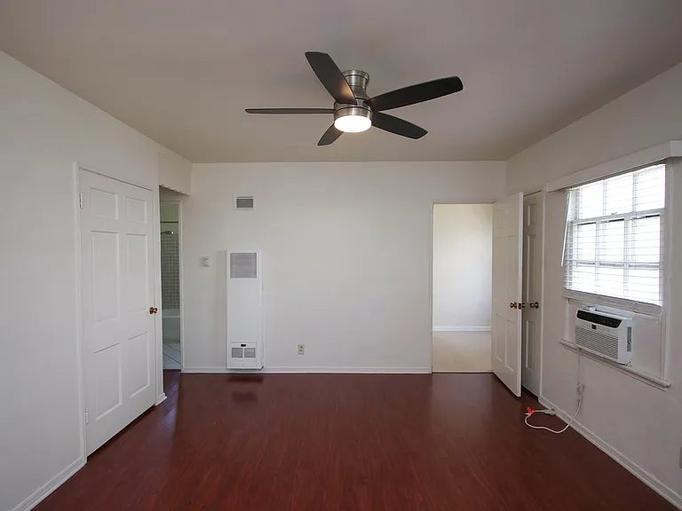 654 N Madison Ave #654 — Photo 6