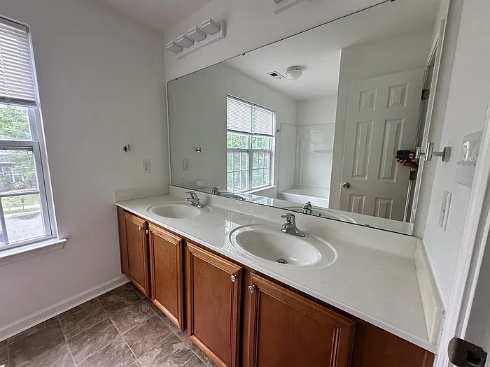 2802 Oakdale Pasture Dr — Photo 9