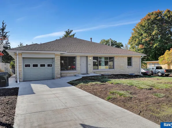 4245 B St, Lincoln, NE 68510