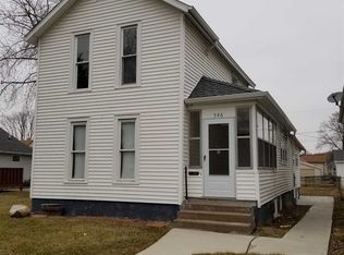 546 3rd Ave S, Clinton, IA 52732