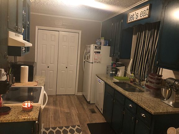 5th image of 163 Painter St