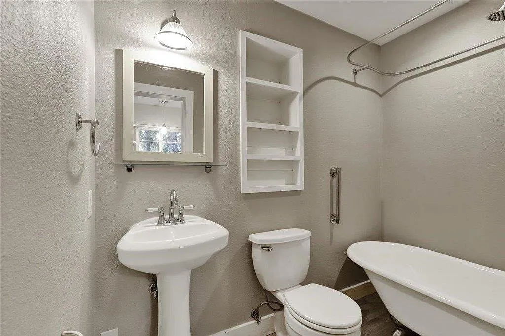 301 Woodpecker Lane - Studio — Photo 3