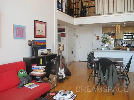 Rented by Dream Space Realty | media 13