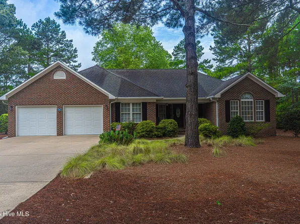 800 Thrush Drive, Vass, NC 28394