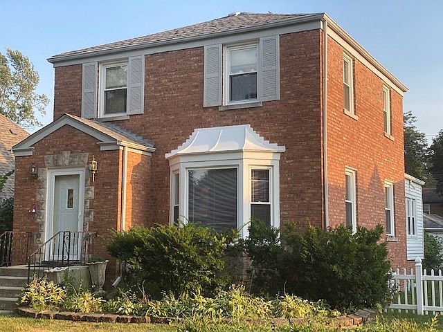 1st image of 4921 Lunt Ave