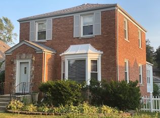 4921 Lunt Ave, Skokie, IL 60077