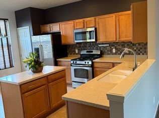 294 Ashford Dr, Akron, OH 44321