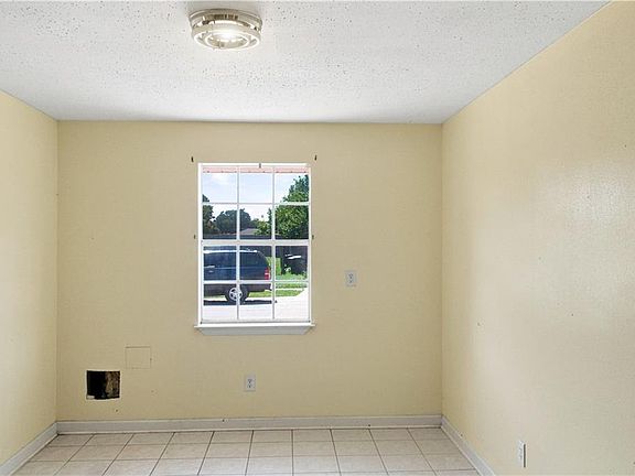 3rd image of 7527 Michigan St