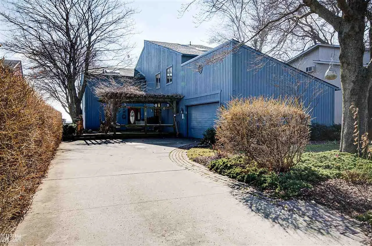 47790 Harbor Dr photo 1