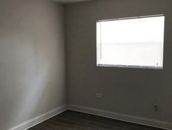 5th image of 1710 S Washington Ave APT 8