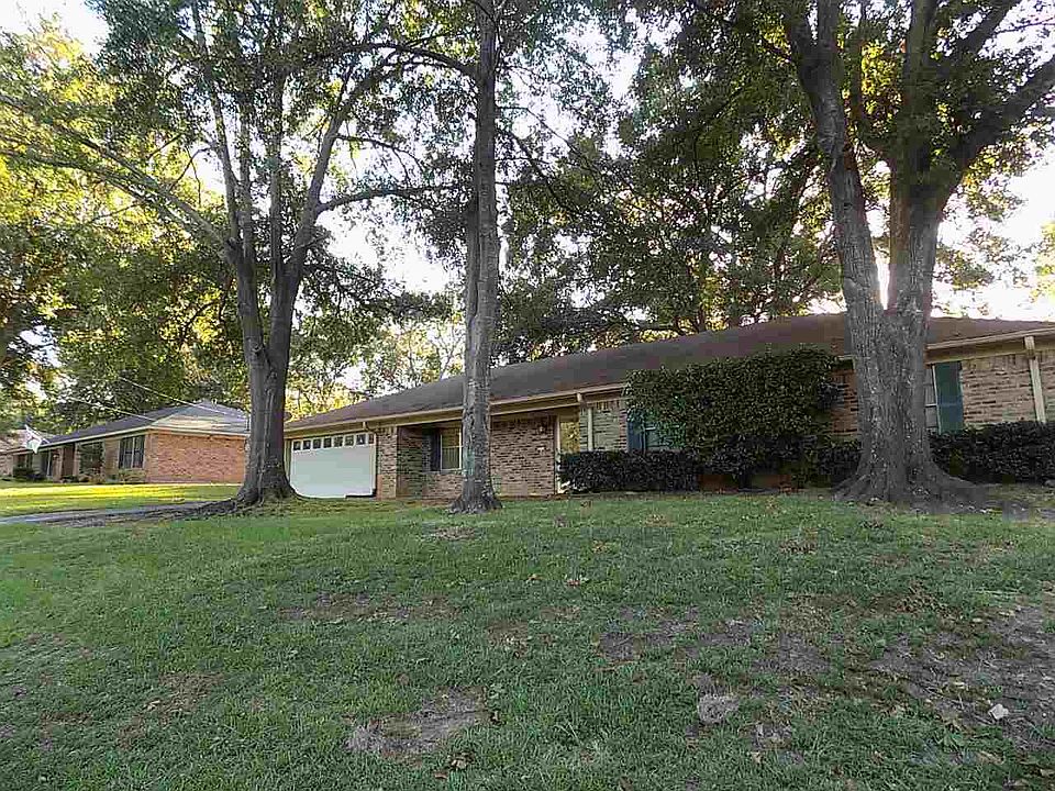 1st image of 3731 Linda Kaye Dr