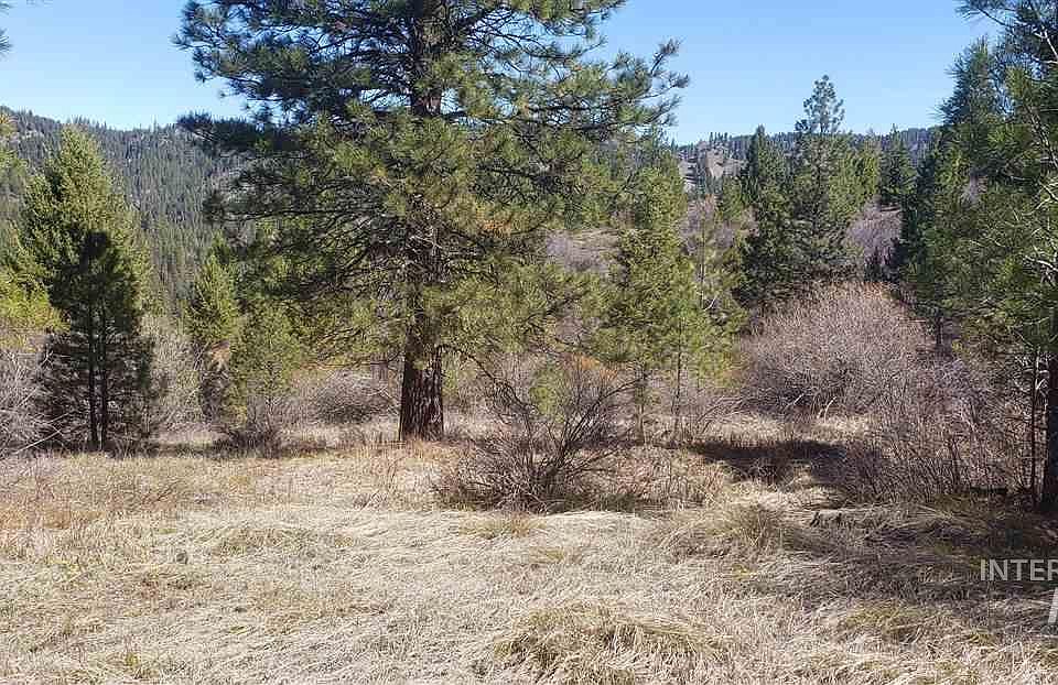1st image of 39-40 41 Forest Dr