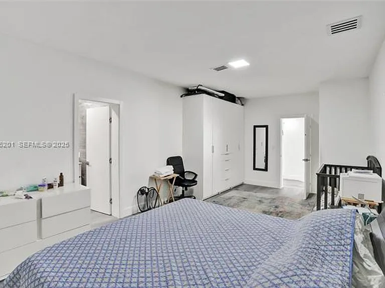 3784 Sheridan Ave #0 — Photo 46