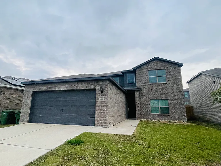 620 Fountain Dr — Photo 3