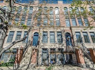 348 W Huron St #A, Chicago, IL 60654