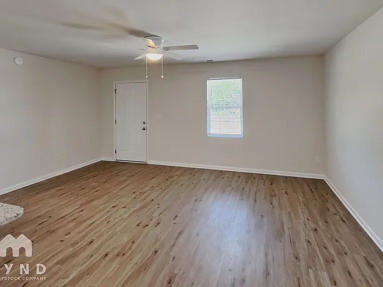 3284 Anderson Mountain Rd — Photo 2