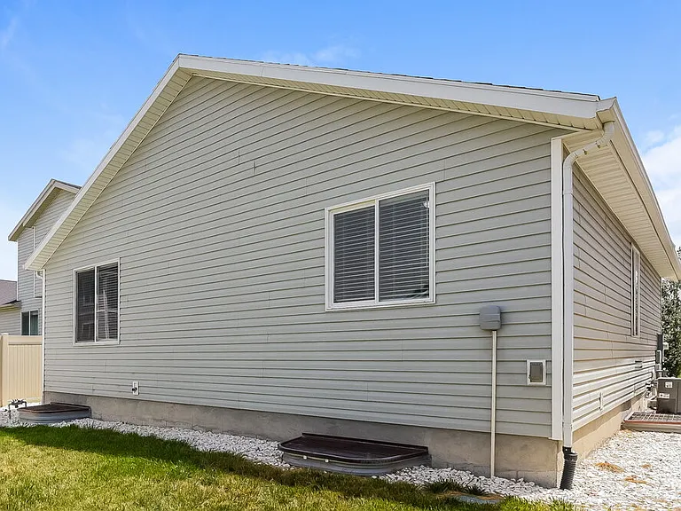 1791 E Tumwater Ln — Photo 16