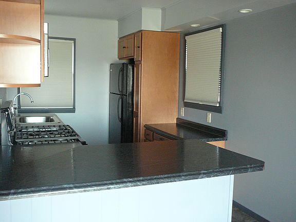 5th image of 1529 S Illinois St