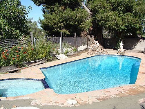 2nd image of 1810 Ridge View Dr