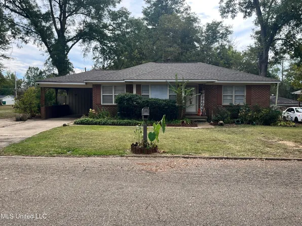 1603 Boggan Dr, Tupelo, MS 38801