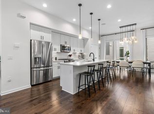 3104 Pierview Ln, Philadelphia, PA 19125