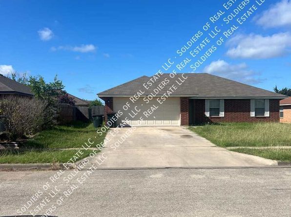 1904 Sandstone Dr