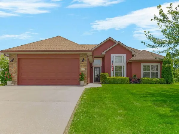 221 S Gaar St, Lone Jack, MO 64070