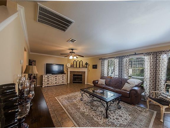 3rd image of 4116 Boulder Park Dr