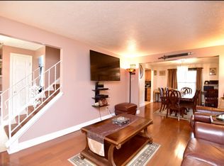 5723 Porter Rd, North Olmsted, OH 44070