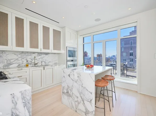 40 East End Avenue PH16 image 3 of 14