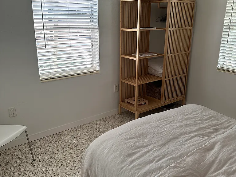 2710 Avenue C — Photo 20