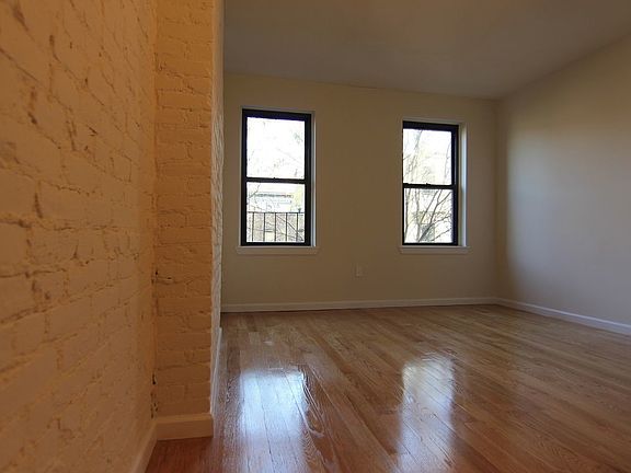 5th image of 425 W 45th St APT 4RW