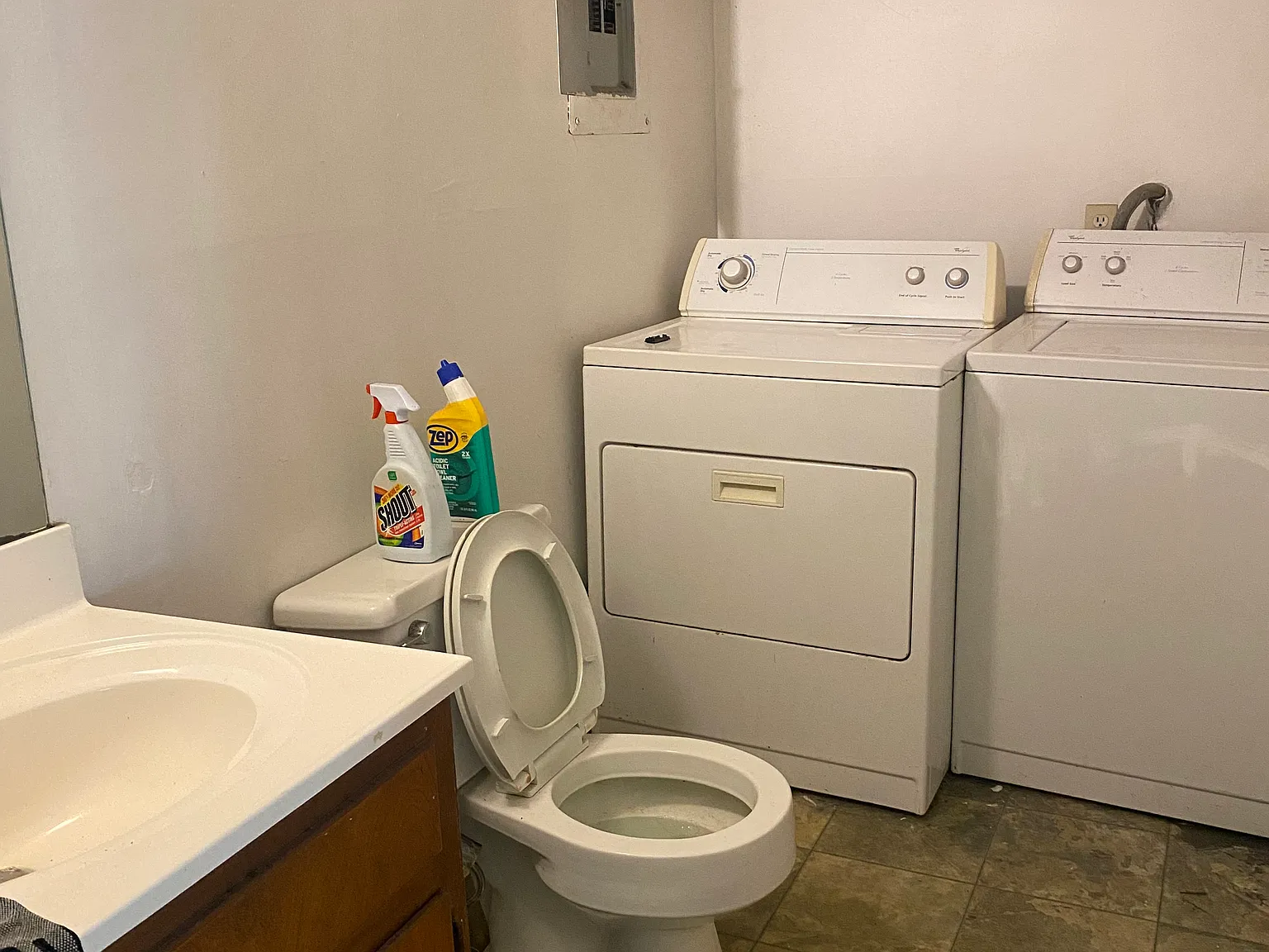 3 bed, 2.5 bath, 1665 sqft, $1,800 — Photo 3