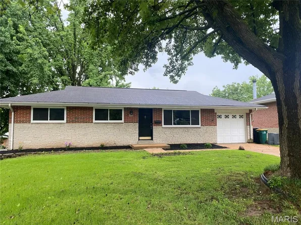 922 Everglade Ct, Saint Louis, MO 63137