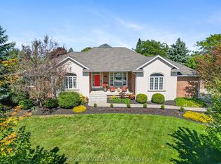 3505 Matthews Dr, Niagara Falls, ON L2H 2Z4