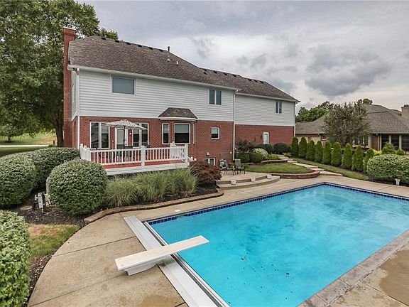 2nd image of 7501 Killarney Dr