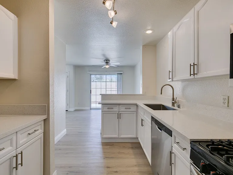 8476 Indigo Sky Ave — Photo 28