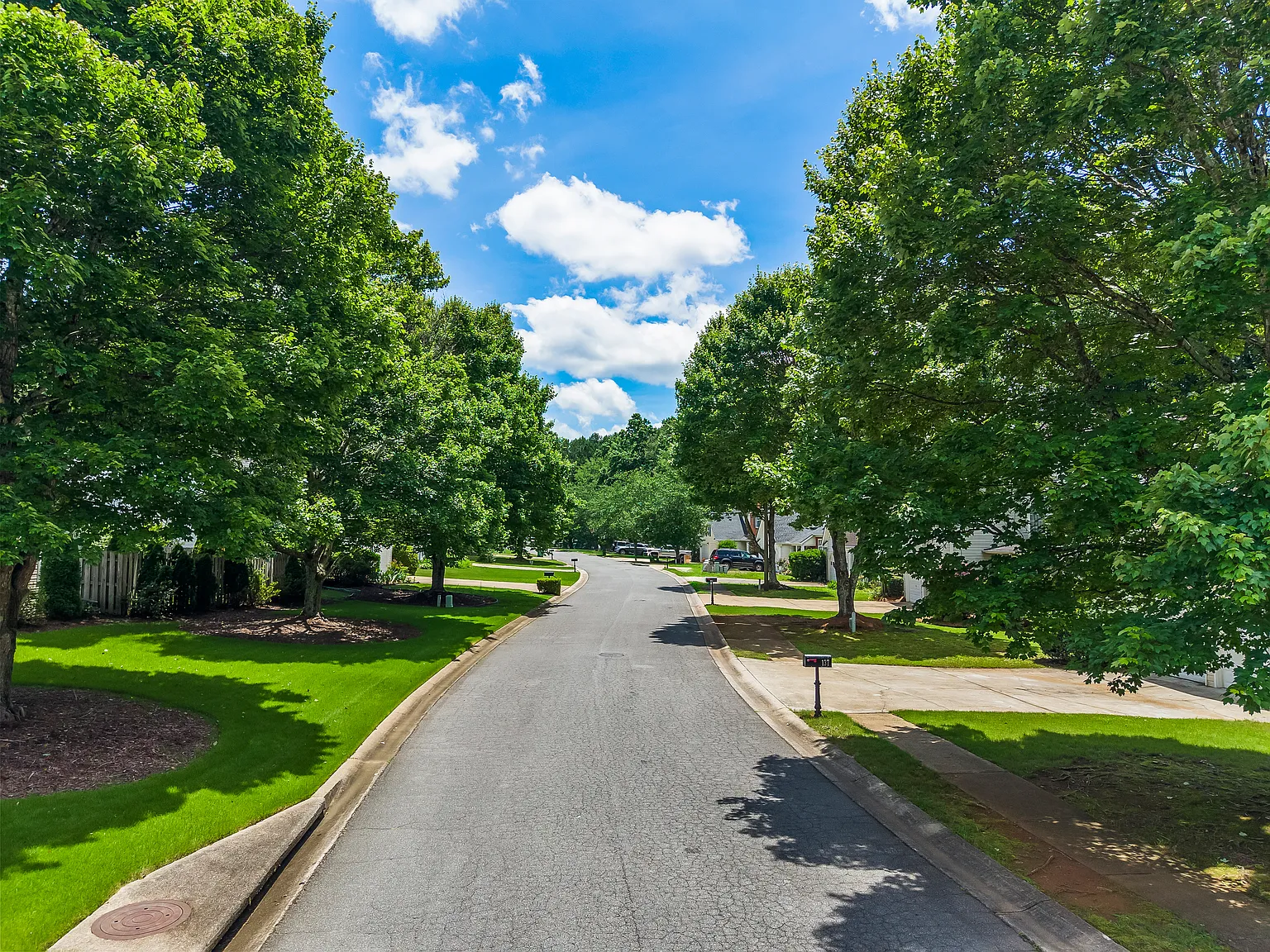 161 Weatherstone Dr — Photo 2