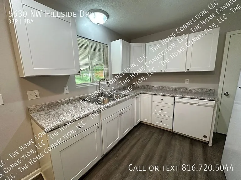 5630 NW Hillside Dr — Photo 5