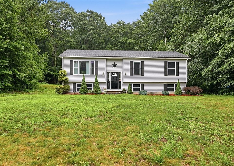 1st image of 570 Woodland Way